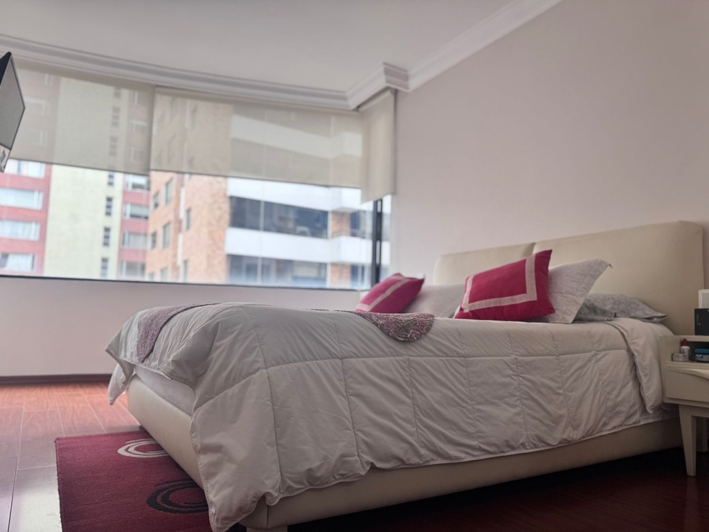 Departamento de 4 Dormitorios con Excelente Ubicación en Venta Sector República del Salvador