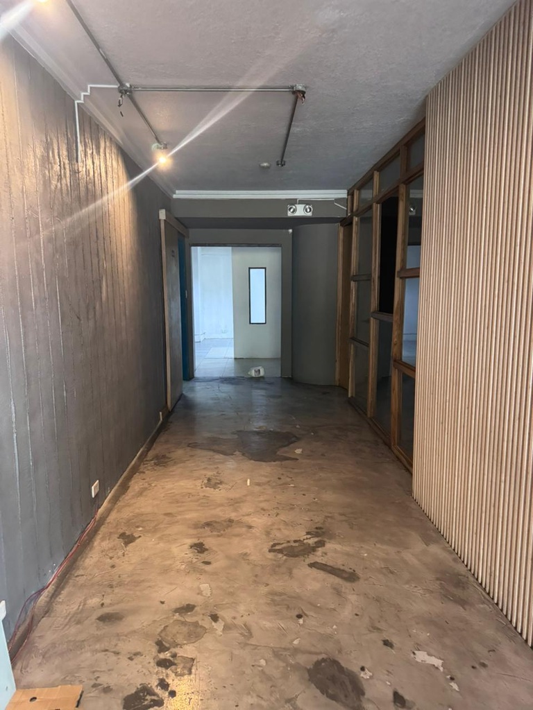 Local en Alquiler con Excelente Ubicación Sector República del Salvador 