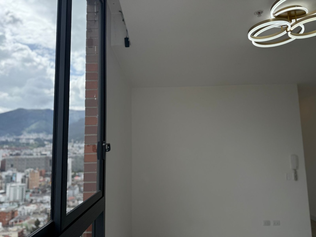 Departamento de 2 Dormitorios con Hermosa Vista en Venta Sector El Batán