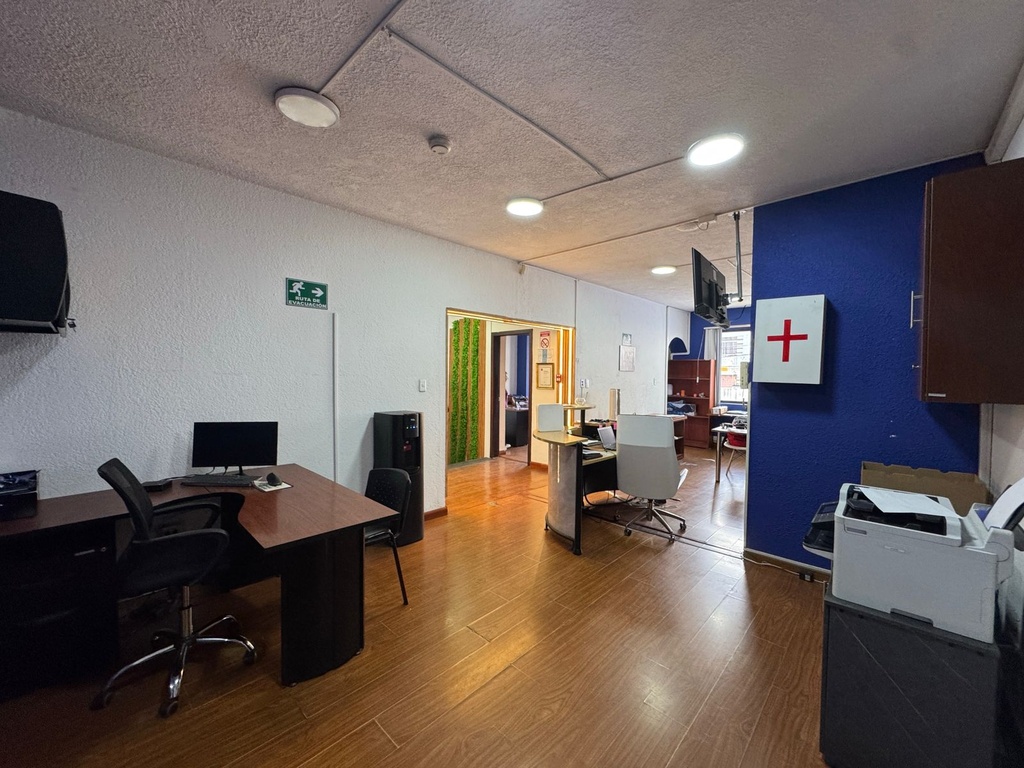 Casa Comercial con Excelente Ubicación en Venta Sector Mariana de Jesús