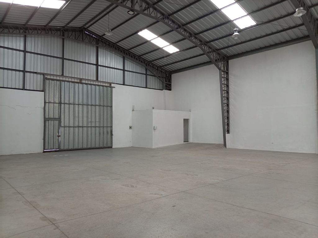 Galpón en Venta Parque Industrial Amaguaña