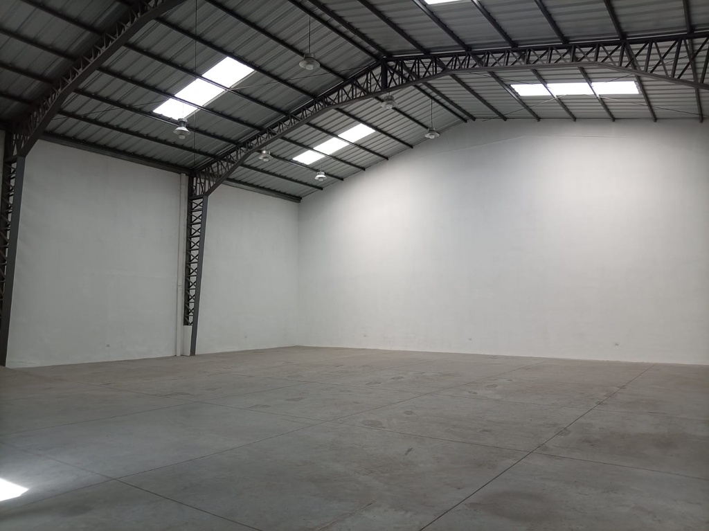 Galpón en Venta Parque Industrial Amaguaña