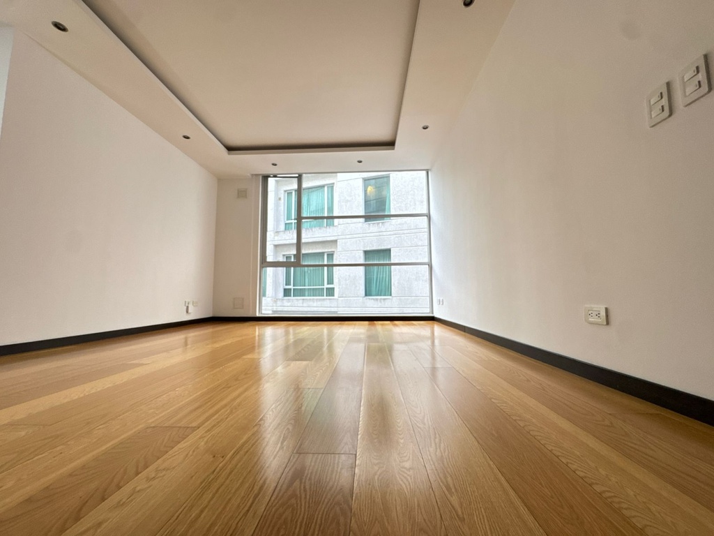 Departamento con Excelente Ubicación en Alquiler Sector República del Salvador