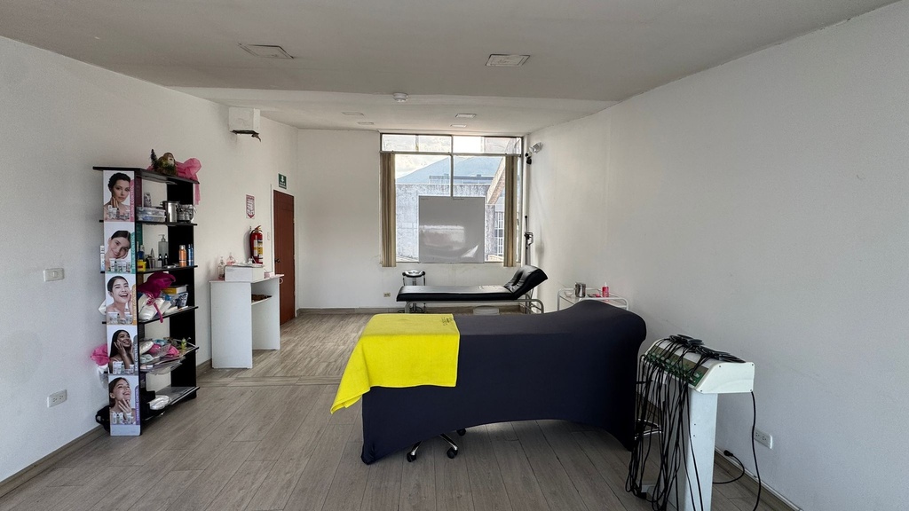 Oficina con Excelente Ubicación en Venta Sector Granda Centeno