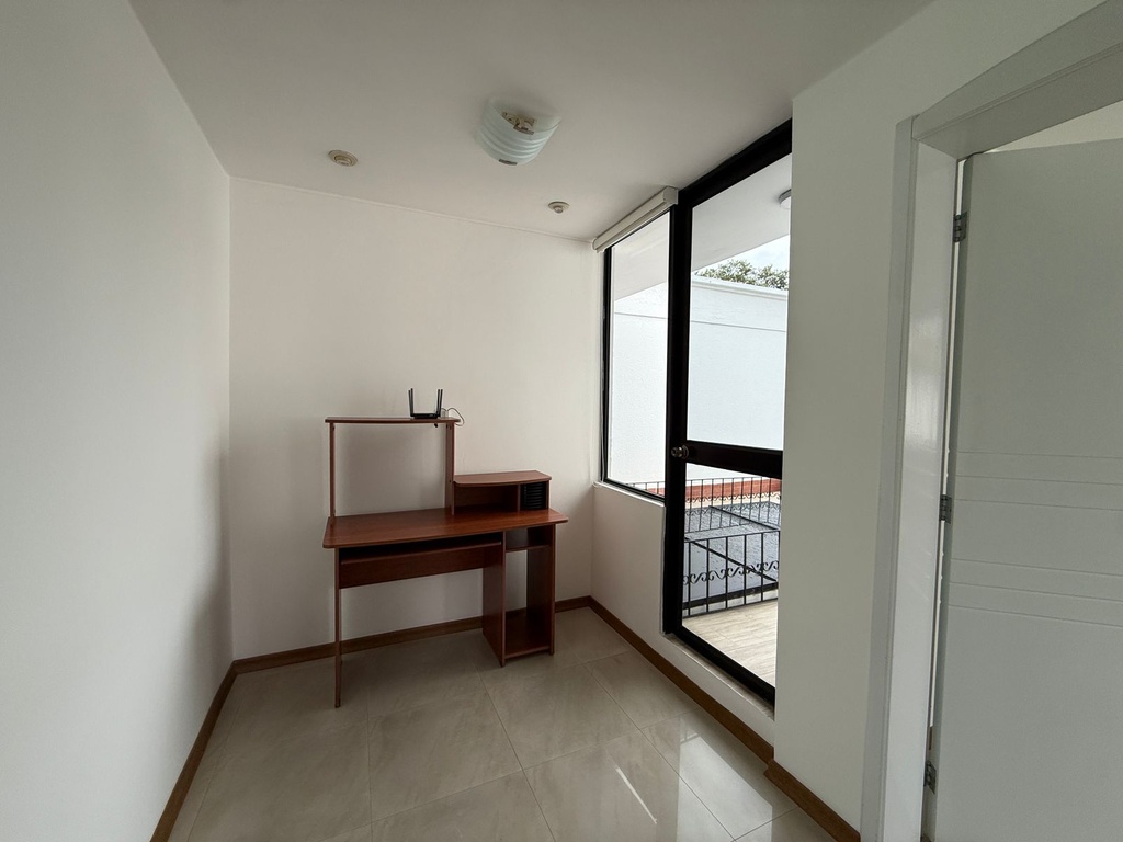 Suite de Oportunidad en Alquiler Sector Cumbayá