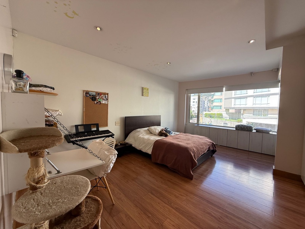 Departamento en Venta con Hermosa Vista Sector Quito Tenis