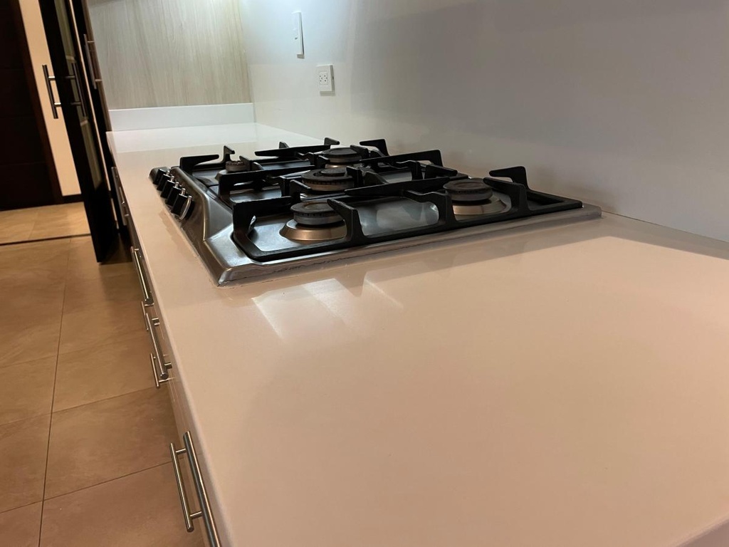 Departamento con Excelente Ubicación en Alquiler Sector Cumbayá