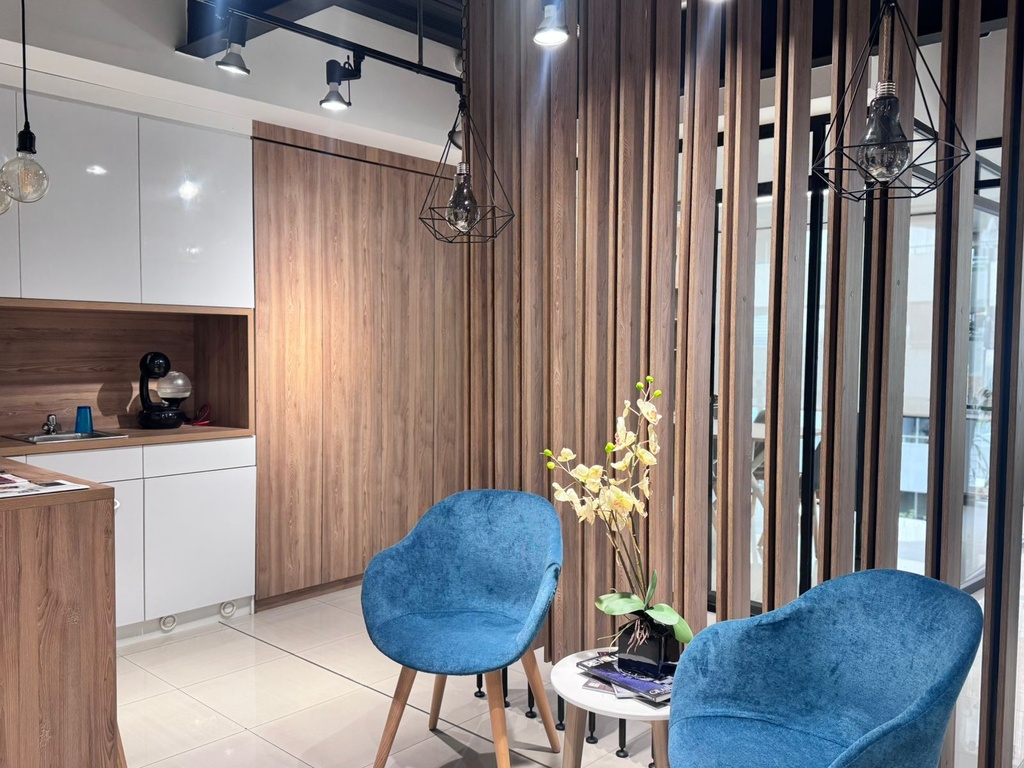  Oficina Moderna en Alquiler Sector República del Salvador