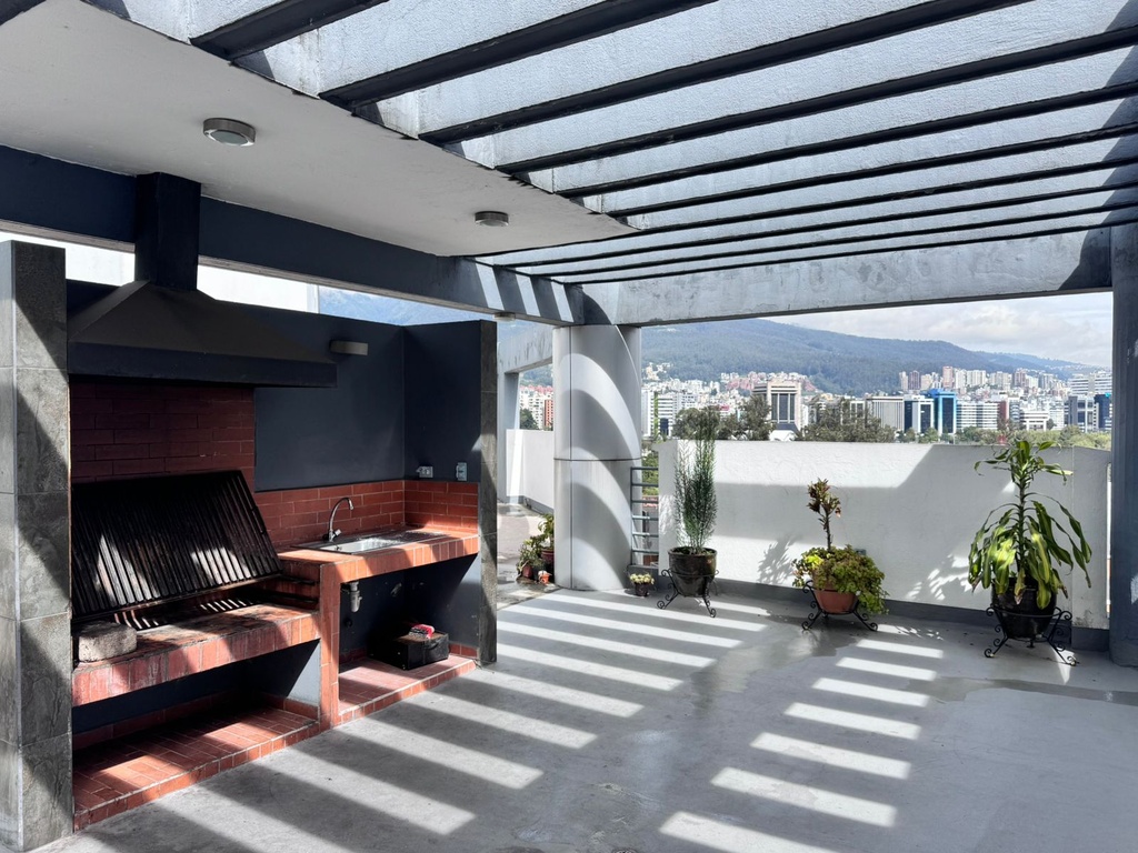 Departamento con Excelente Ubicación en Venta Sector República del Salvador