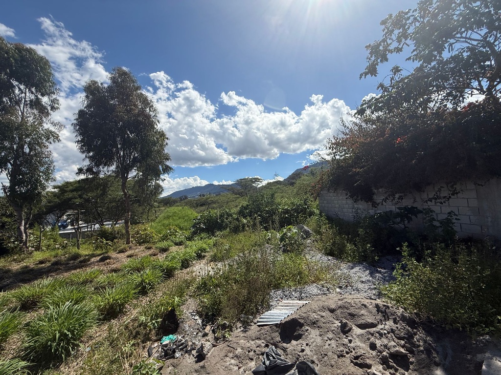 Terreno con Excelente Ubicación en Venta Sector Cumbayá