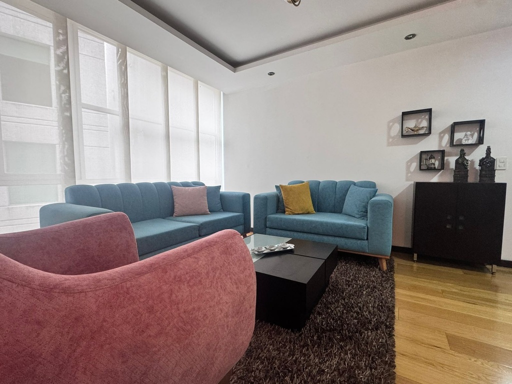 Departamento con Excelente Ubicación en Venta Sector República del Salvador