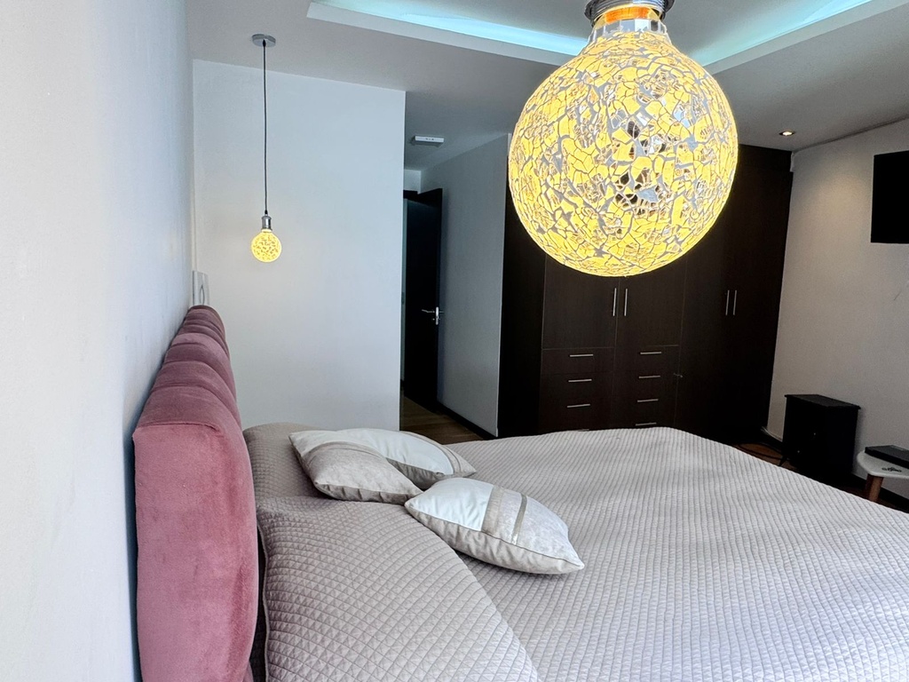 Departamento con Excelente Ubicación en Venta Sector República del Salvador