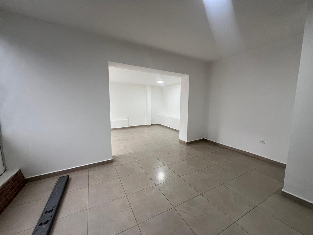 Local con Ubicación Estratégica en Alquiler Sector Rumipamba