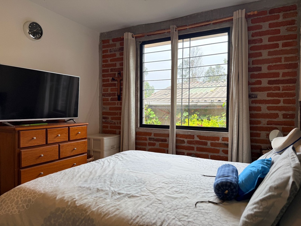 Casa con Piscina en Venta Sector Alangasí la Floresta de la Merced