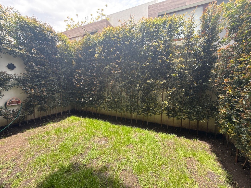 Casa Moderna en Venta Sector Cumbayá 