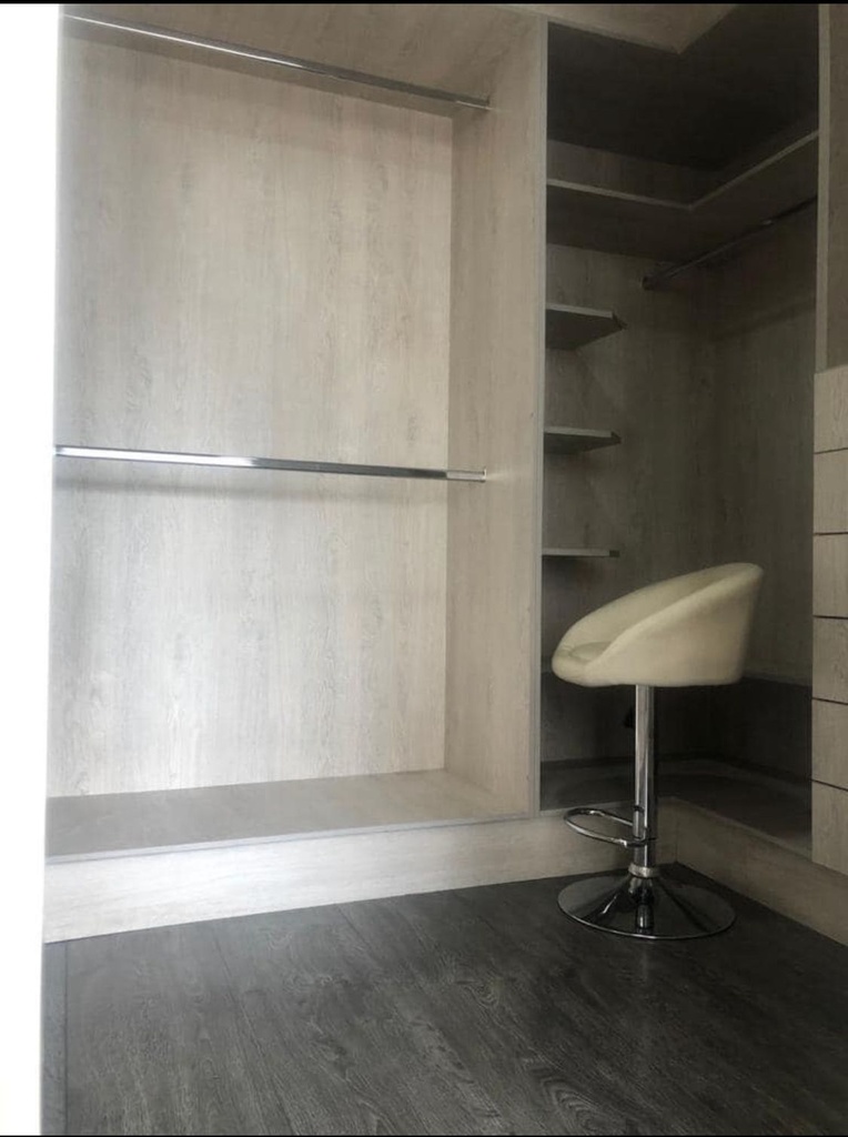 Suite en Venta de Oportunidad Sector La Carolina