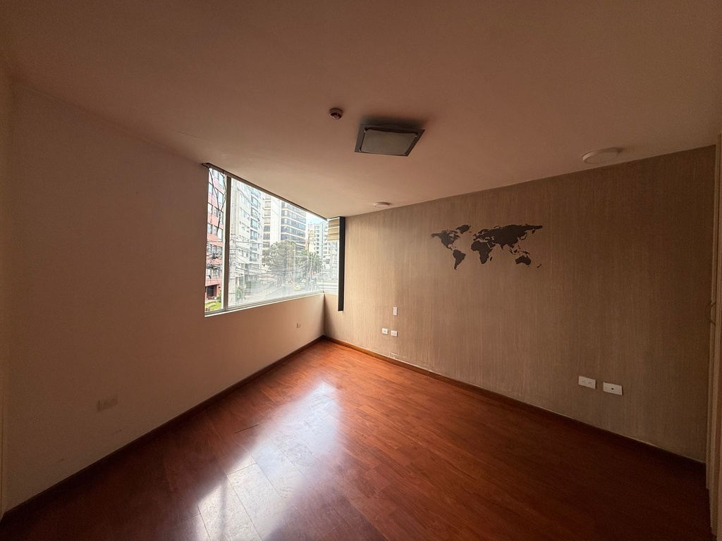 Departamento en Alquiler de Oportunidad Sector República del Salvador 