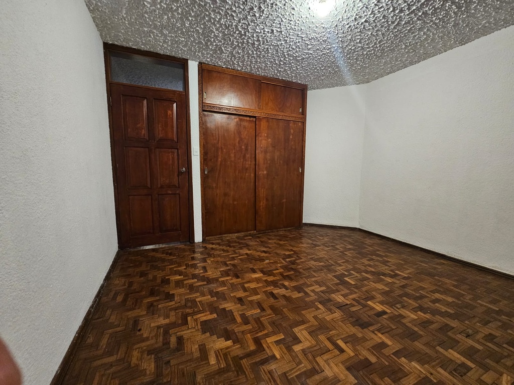 Departamento en Alquiler con Excelente Ubicación Sector La Carolina