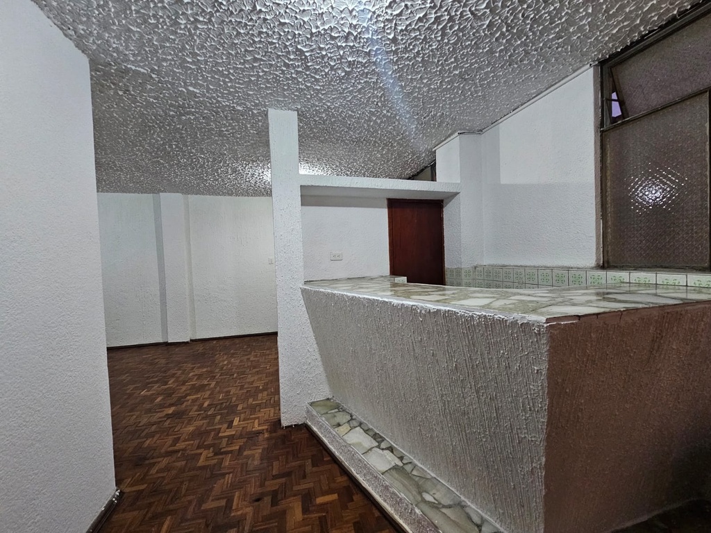 Departamento en Alquiler con Excelente Ubicación Sector La Carolina