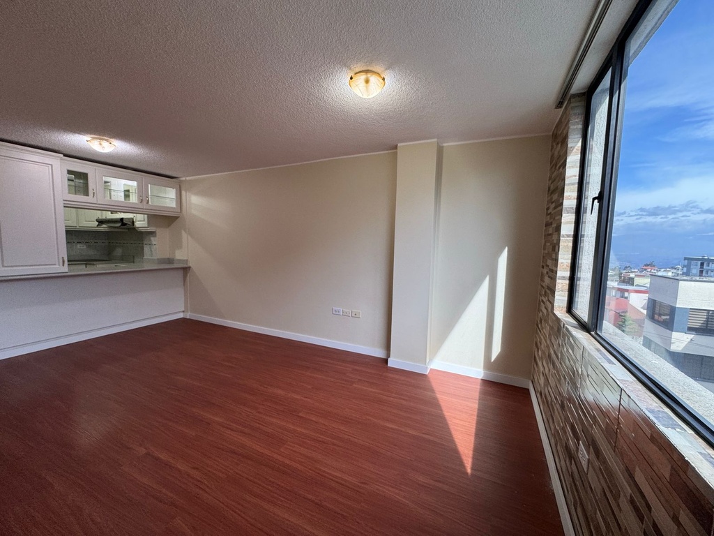 Suite en Alquiler de Oportunidad Sector Solca