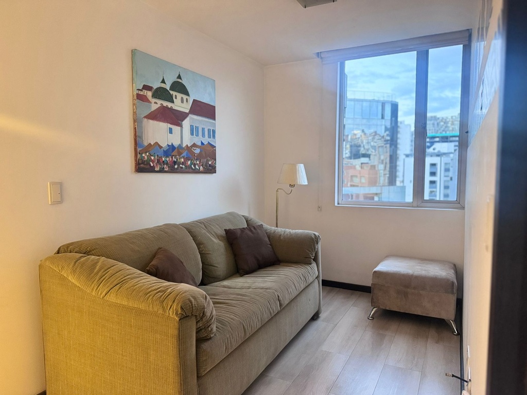 Departamento en Alquiler con Excelente Ubicación Sector La Carolina