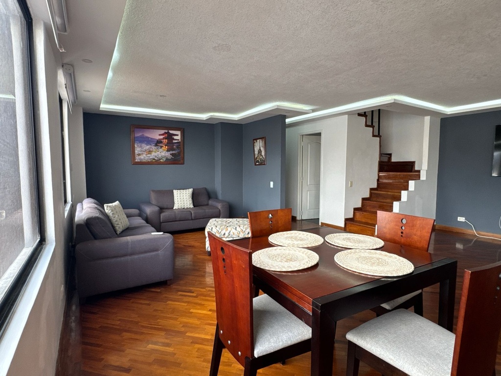 Departamento con Excelente Ubicación en Alquiler Sector Monteserrin