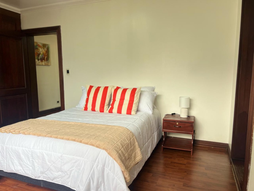 Suite de Oportunidad en Venta Sector República del Salvador 