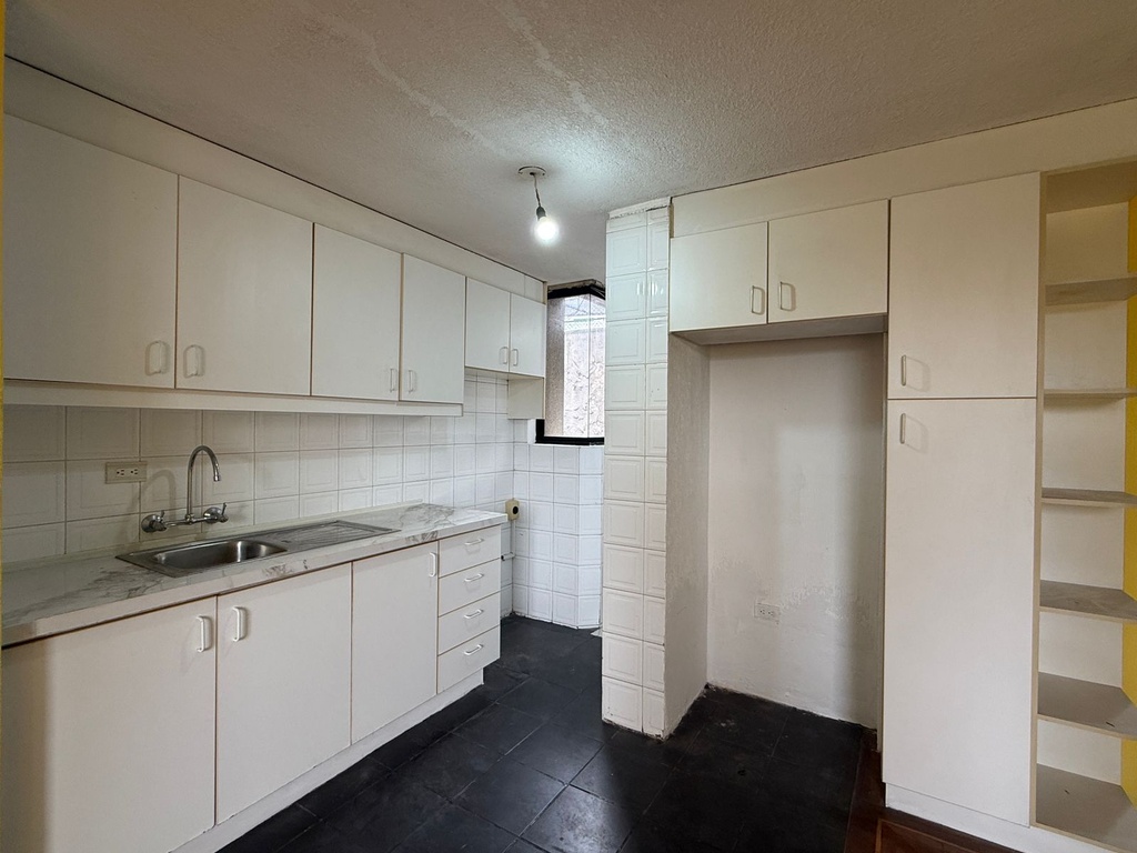 Departamento de Oportunidad en Venta Sector La Kennedy