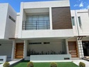 Alquiler de Casa con Excelente Ubicación en el Sector Cumbayá 