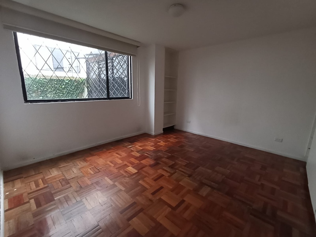 Venta de Departamento con Excelente Ubicación en el sector Iñaquito