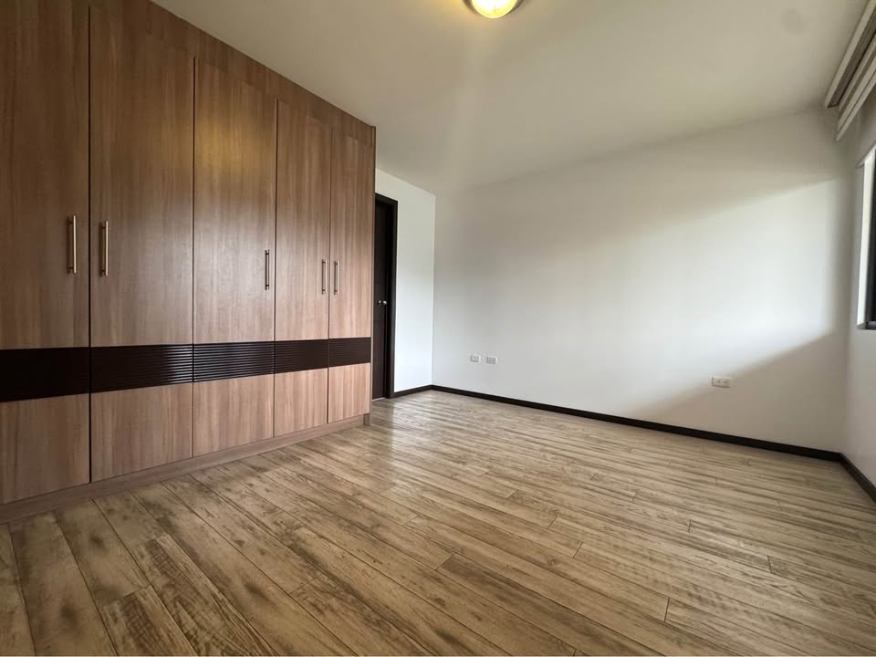 Suite Moderna Eloy Alfaro Estadio Olímpico Atahualpa