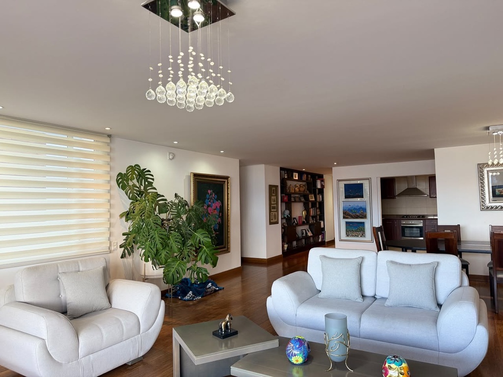 Departamento de 3 Dormitorios en Venta Sector Monteserrin