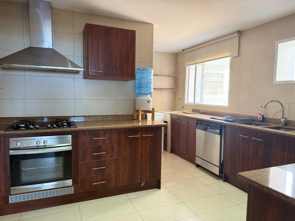 Departamento de 3 Dormitorios en Venta Sector Monteserrin