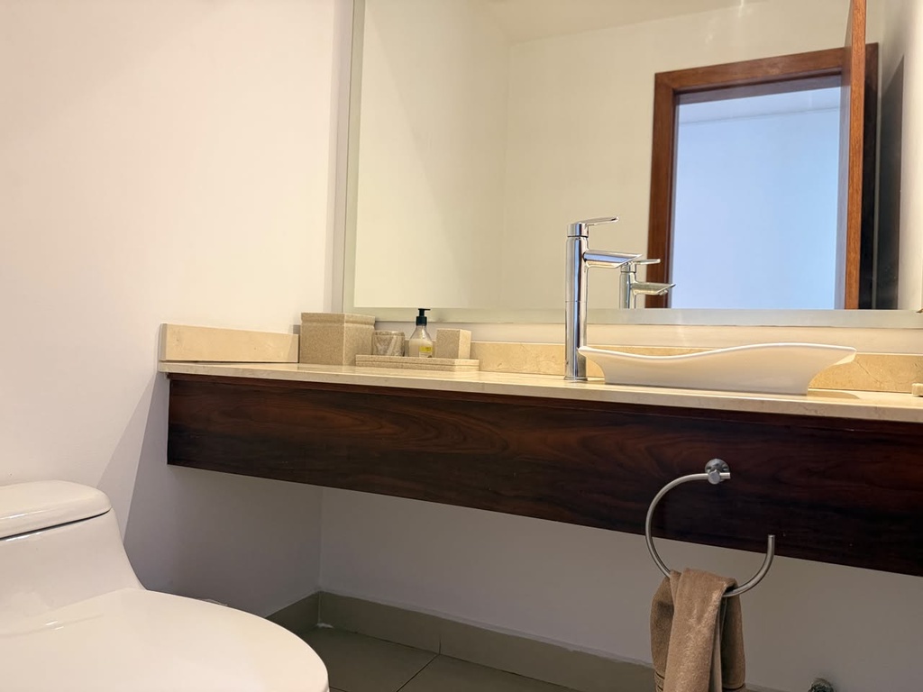 Departamento de 3 Dormitorios en Venta Sector Monteserrin