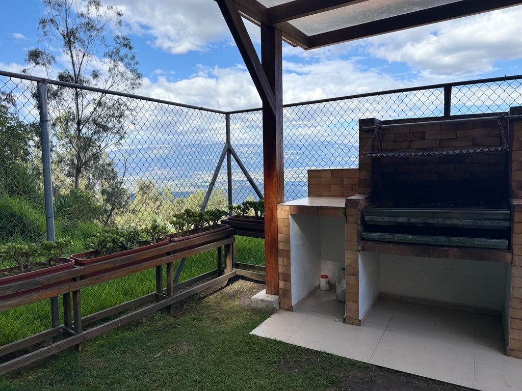 Departamento de 3 Dormitorios en Venta Sector Monteserrin