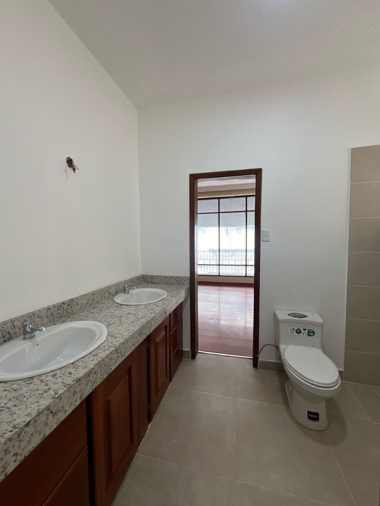 Casa Comercial Sector Rumipamba