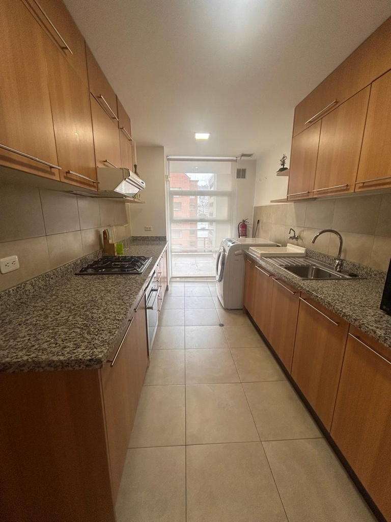 Departamento en Alquiler de 3 Dormitorios Sector República del Salvador