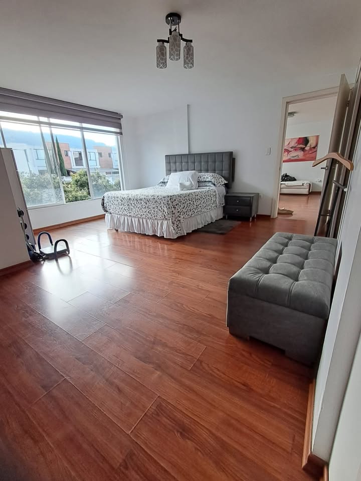 Casa Independiente Cumbayá Amoblada 