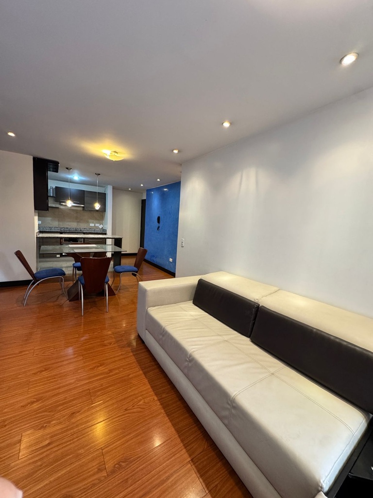 Departamento con Excelente Ubicación en Alquiler Sector República del Salvador