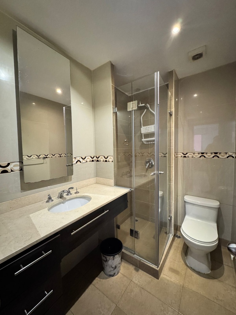 Departamento con Excelente Ubicación en Alquiler Sector República del Salvador