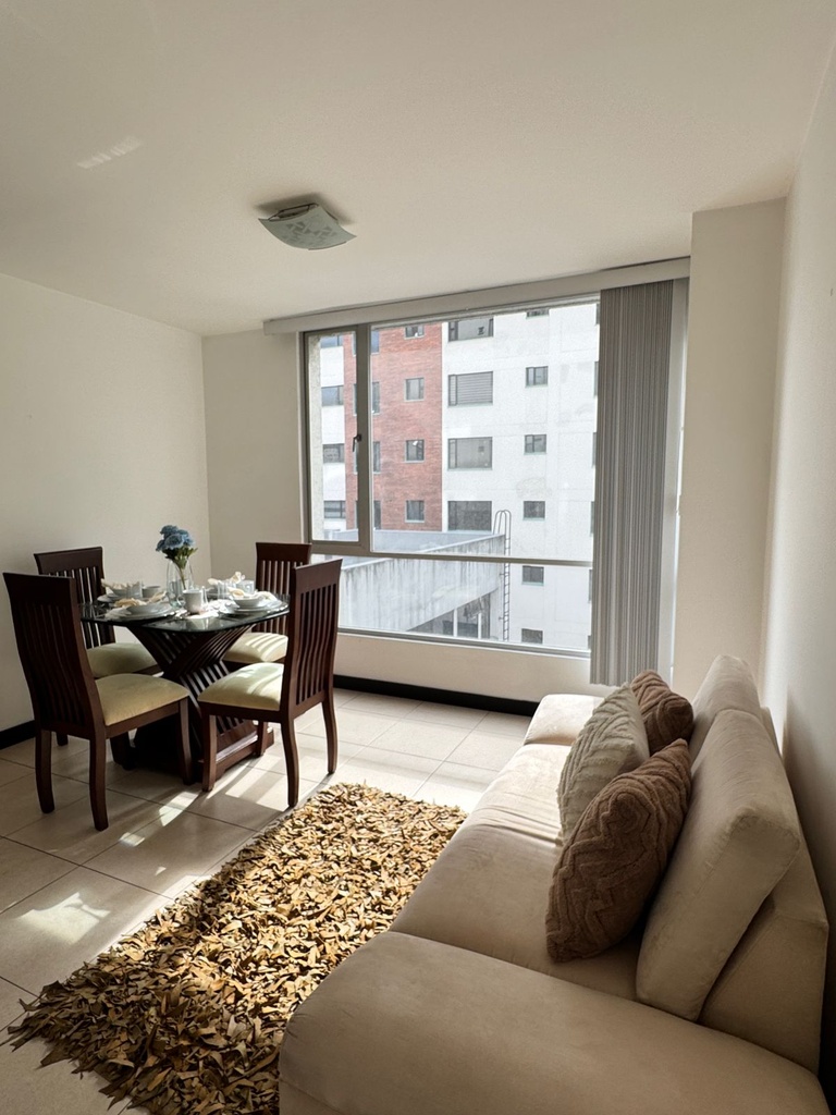 Suite con Excelente Ubicación en Alquiler Sector República del Salvador