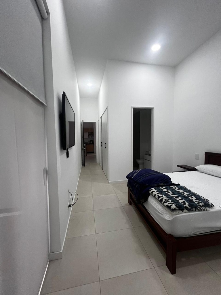 Departamento Amplio de 3 Dormitorios en Alquiler Sector Cumbayá 