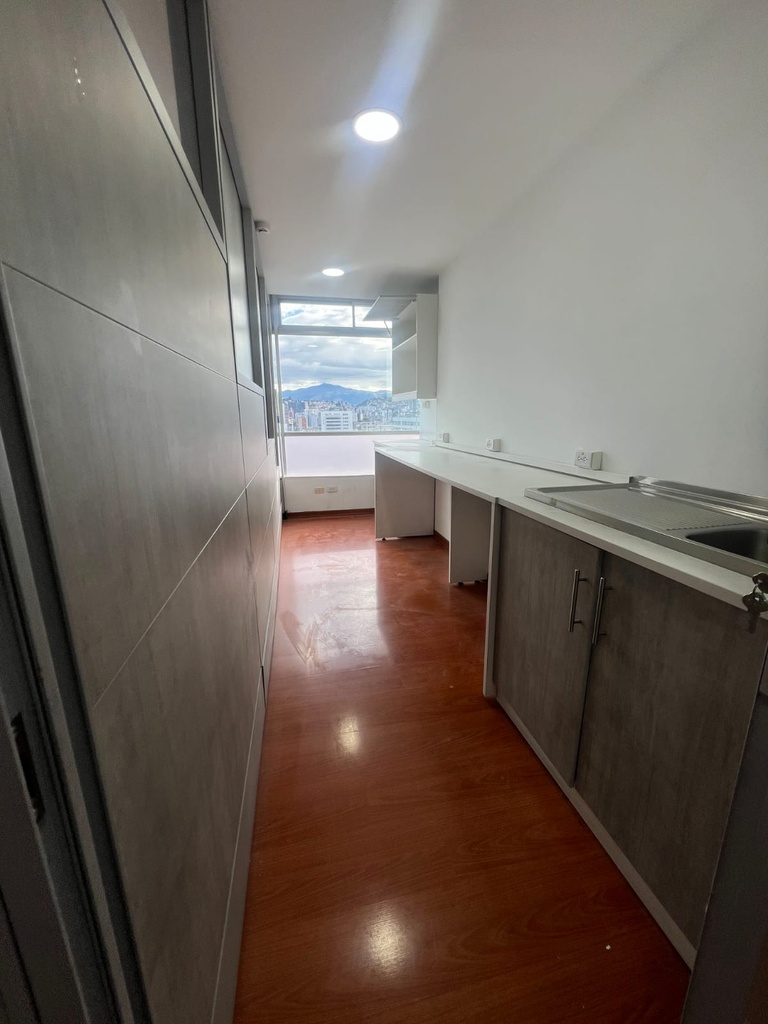 Oficina con Hermosa Vista en Alquiler Sector Orellana