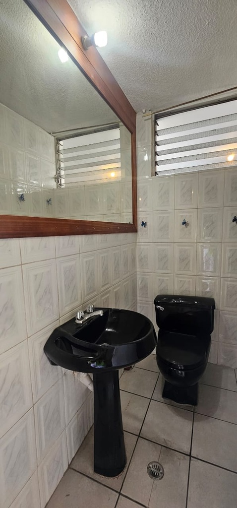 Casa de Oportunidad en Venta Sector San Carlos