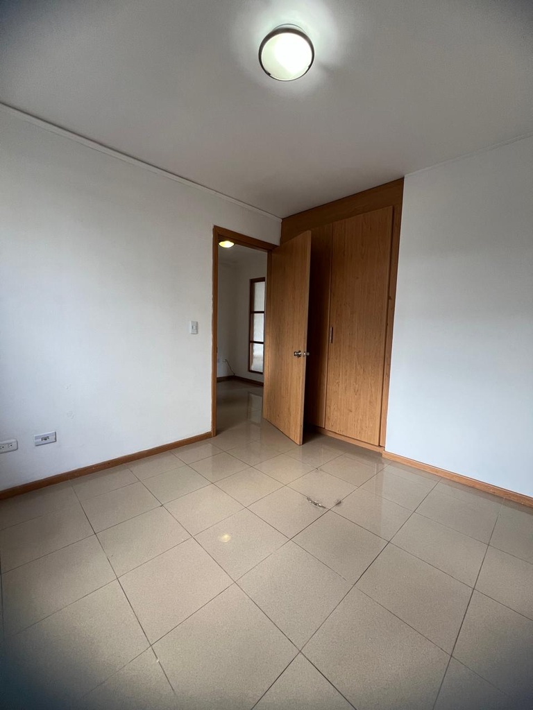 Departamento con Excelente Ubicación en Alquiler Sector La Carolina