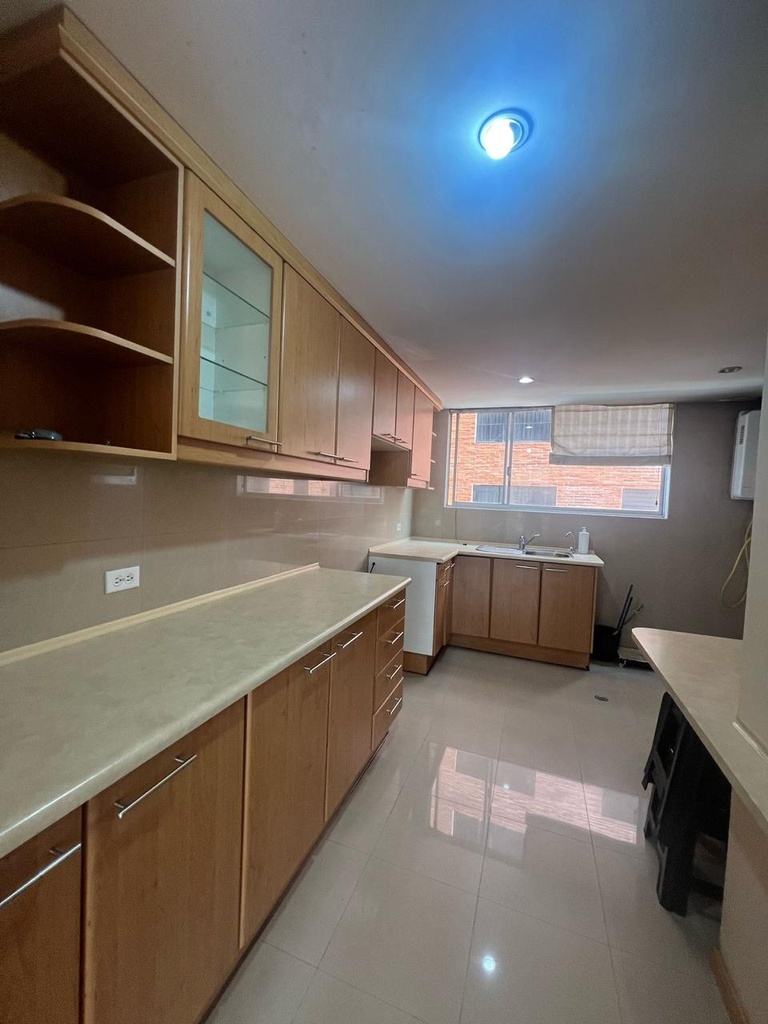 Departamento con Excelente Ubicación en Alquiler Sector La Carolina