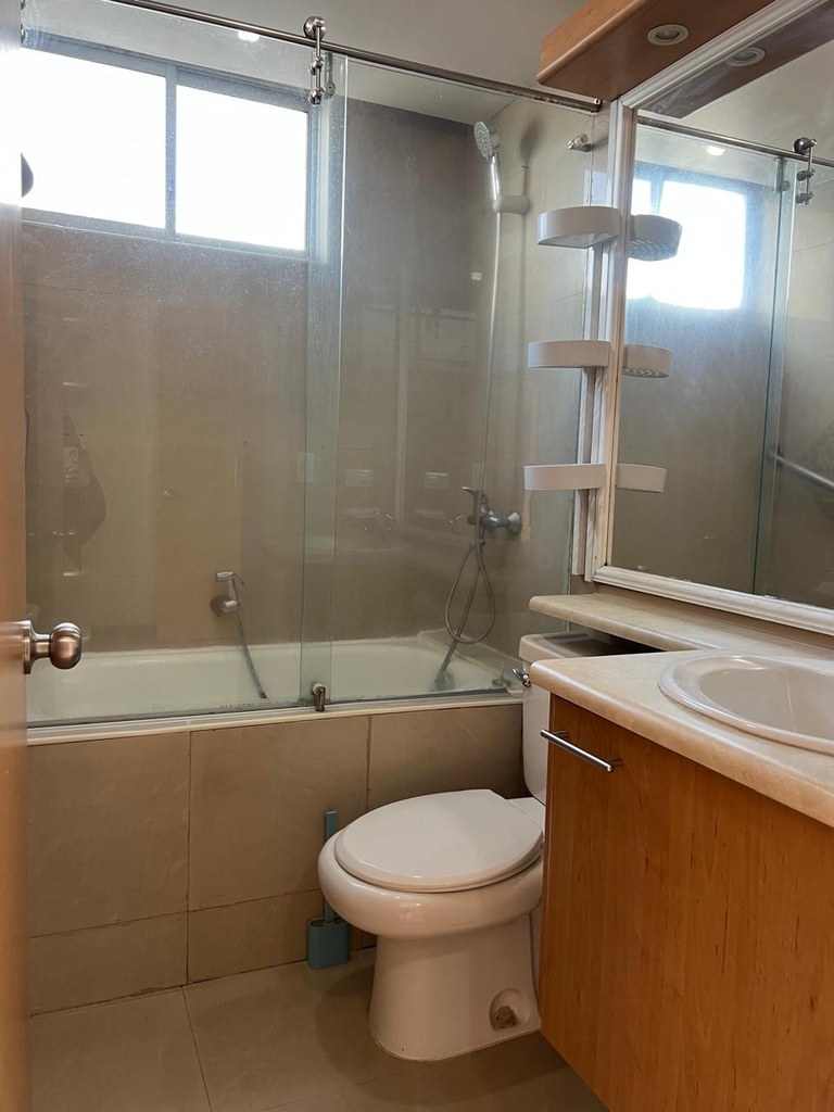 Departamento con Excelente Ubicación en Alquiler Sector La Carolina