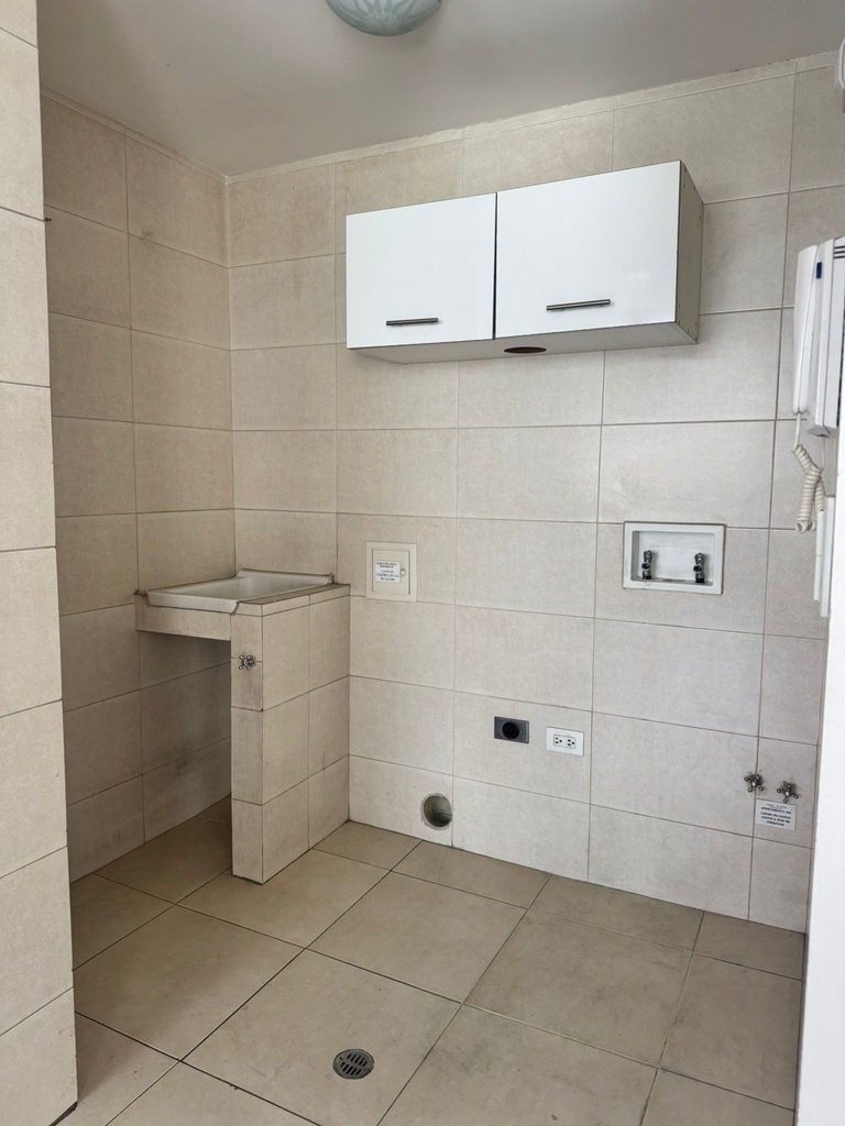 Departamento con Excelente Ubicación en Venta Sector República del Salvador