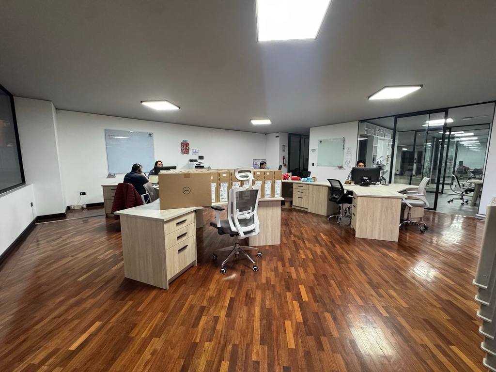 Local con Excelente Ubicación en Alquiler Sector República del Salvador 