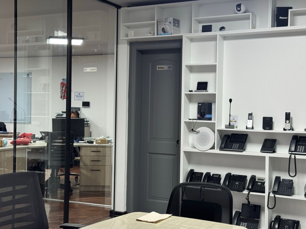 Local con Excelente Ubicación en Alquiler Sector República del Salvador 